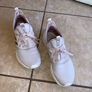 👟Adidas Women’s Cloudfoam Light Pink Running Shoes size 9